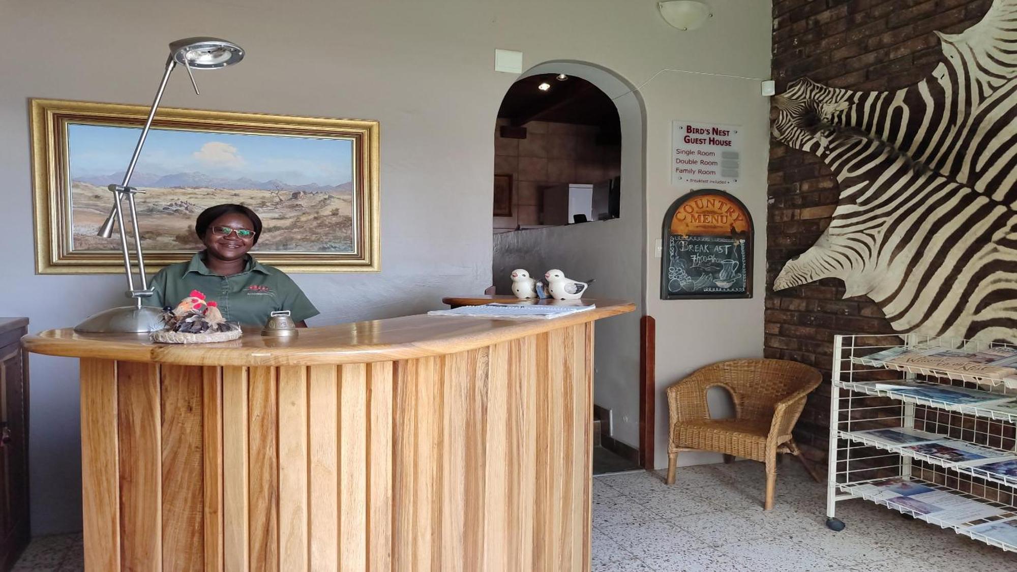 Bird'S Nest Guest House Keetmanshoop Dış mekan fotoğraf