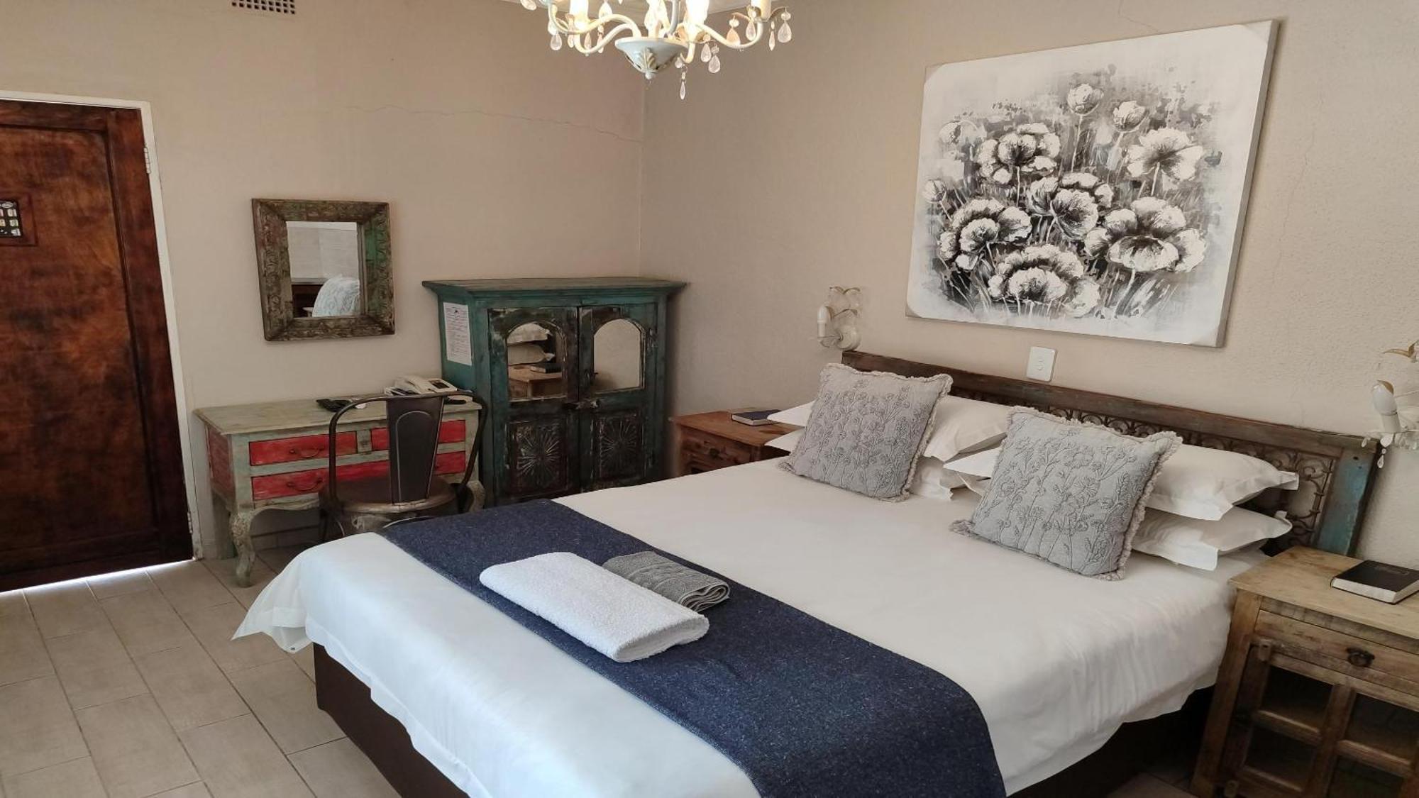 Bird'S Nest Guest House Keetmanshoop Oda fotoğraf