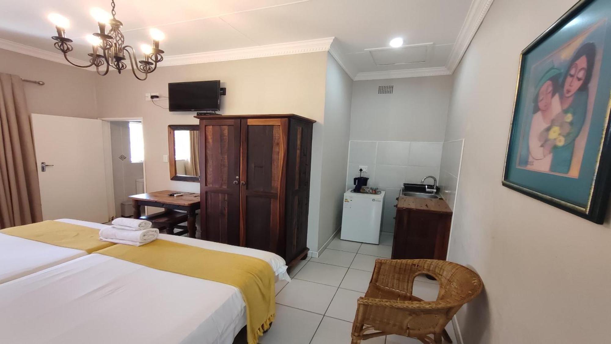 Bird'S Nest Guest House Keetmanshoop Oda fotoğraf